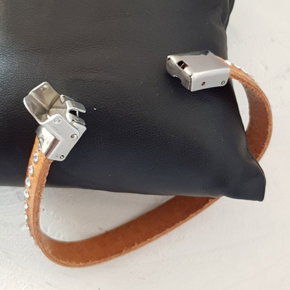 Flat Calf Leather Bege 10 mm por 20 cm pele e corrente