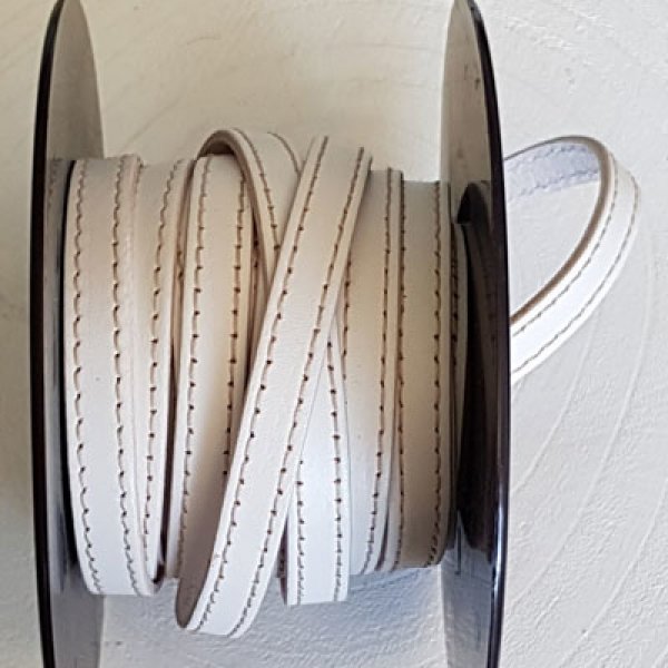 Couro de bezerro branco plano 10 mm por 20 cm Bege 2 linhas cosidas