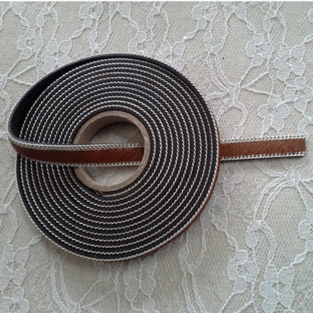Couro de bezerro castanho plano 10 mm por 20 cm de pele e corrente