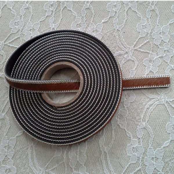 Couro de bezerro castanho plano 10 mm por 20 cm de pele e corrente