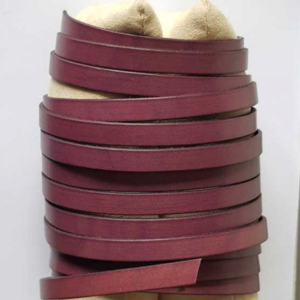 Couro plano Ameixa 10 mm por 20 cm Liso