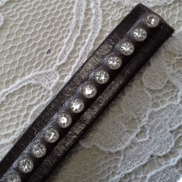 Couro Testa-Moro 10 mm Swarovski Strass por 20 cm
