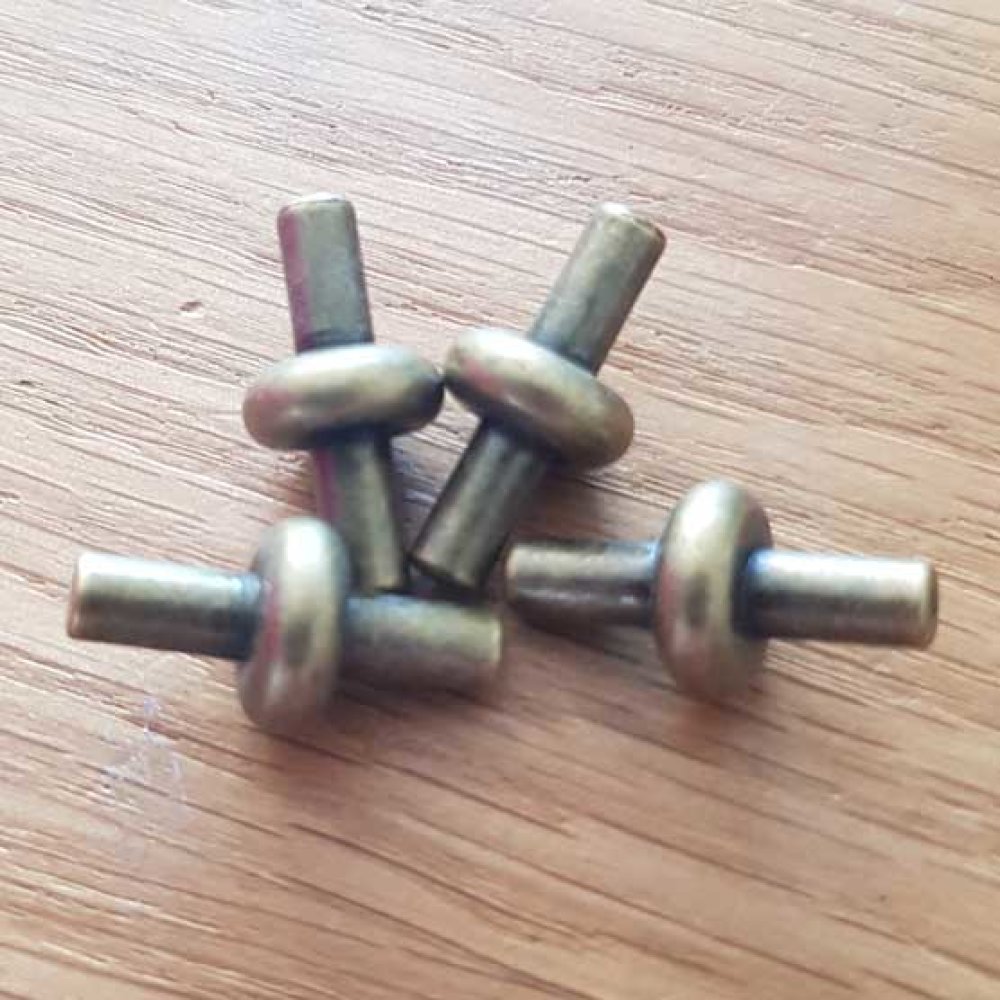 Fecho de bronze para cordão de pvc oco 5 mm