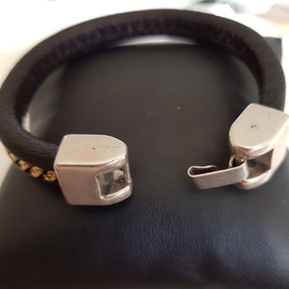 Fecho de gancho Zamak para couro 10 mm Régaliz