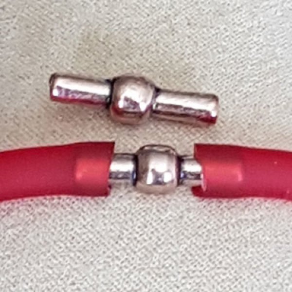 Fecho de cord&atilde;o de pvc oco de 5 mm