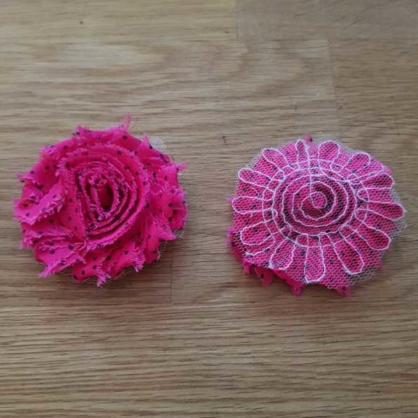 Flor de tecido desfiado n.&ordm; 41