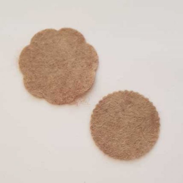Jolie petite fleur en Feutrine 45 mm et 50 mm N&deg;14-06 x 2 pi&egrave;ces