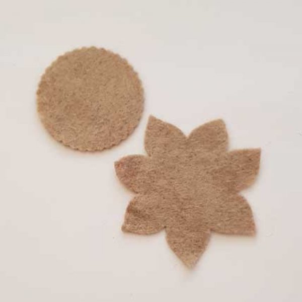 Jolie petite fleur en Feutrine 50 mm N&deg;14-09 x 2 pi&egrave;ces