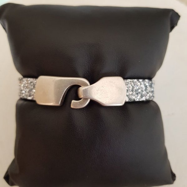 Bracelete dourada brilhante de 10 mm com forro em pele por 20 cm