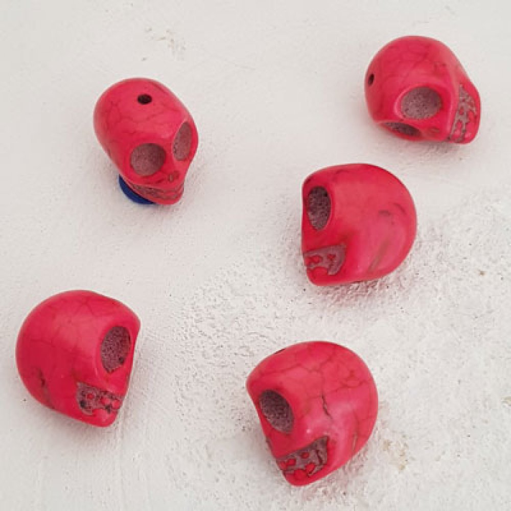 Lote 12 crânios de Howlite tingidos 18 mm