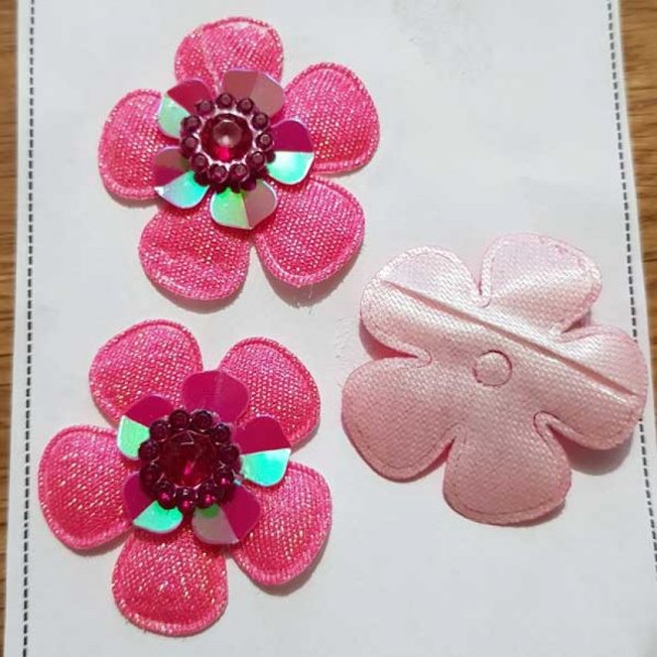 Conjunto de 3 flores 5 p&eacute;talas Tecidos Fushia