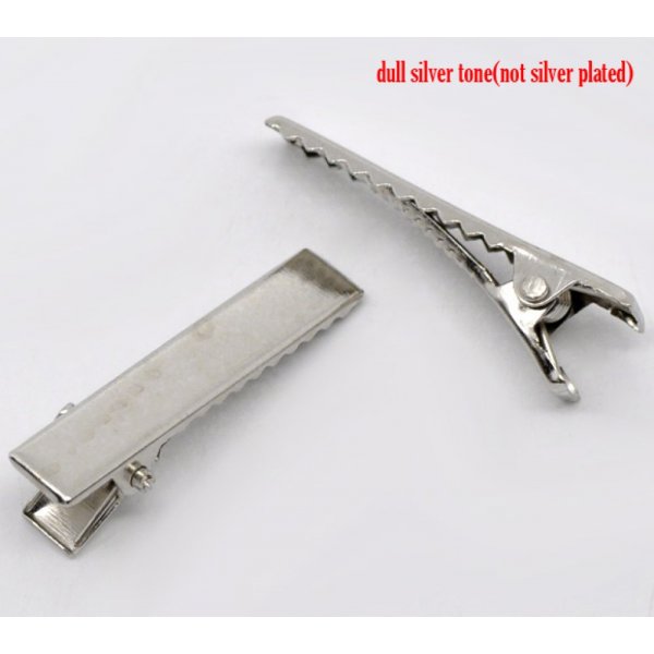 Conjunto de 50 clipes de crocodilo - Cor prata 32 mm x 7 mm.