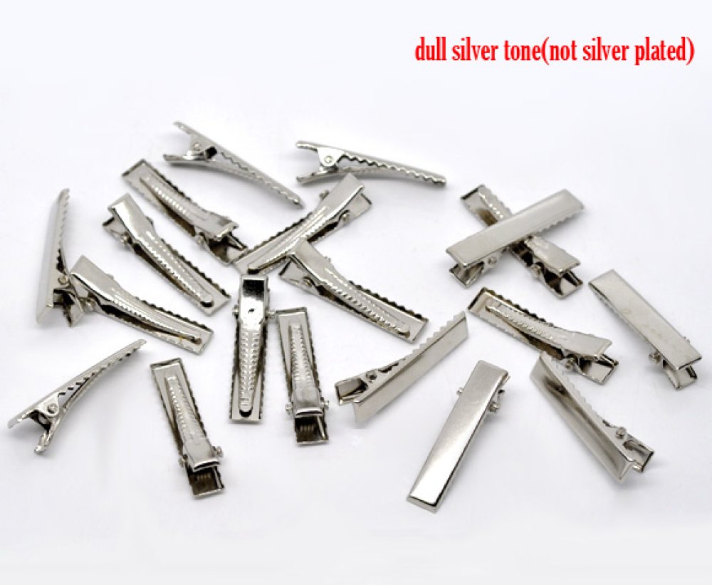 Conjunto de 50 clipes de crocodilo - Cor prata 32 mm x 7 mm.
