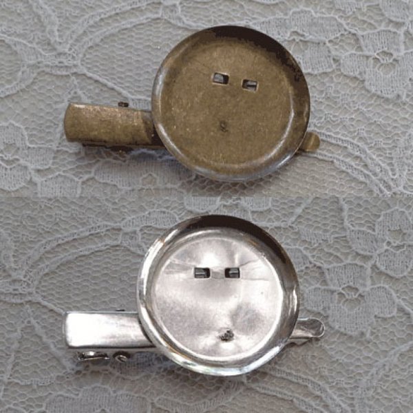 Conjunto de 5 suportes para alfinetes de tabuleiro - Cor prateada 45 mm x 8 mm.