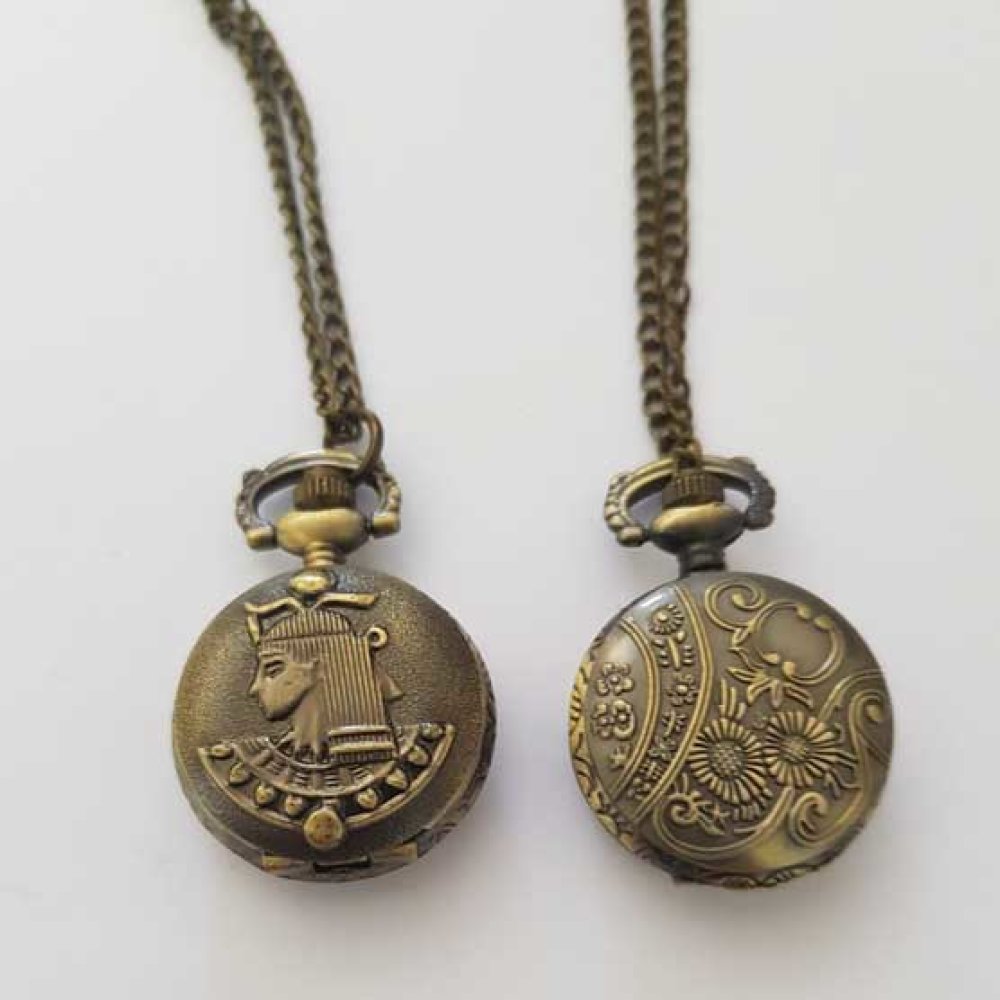 Relógio com corrente em bronze antigo Egypt Gusset