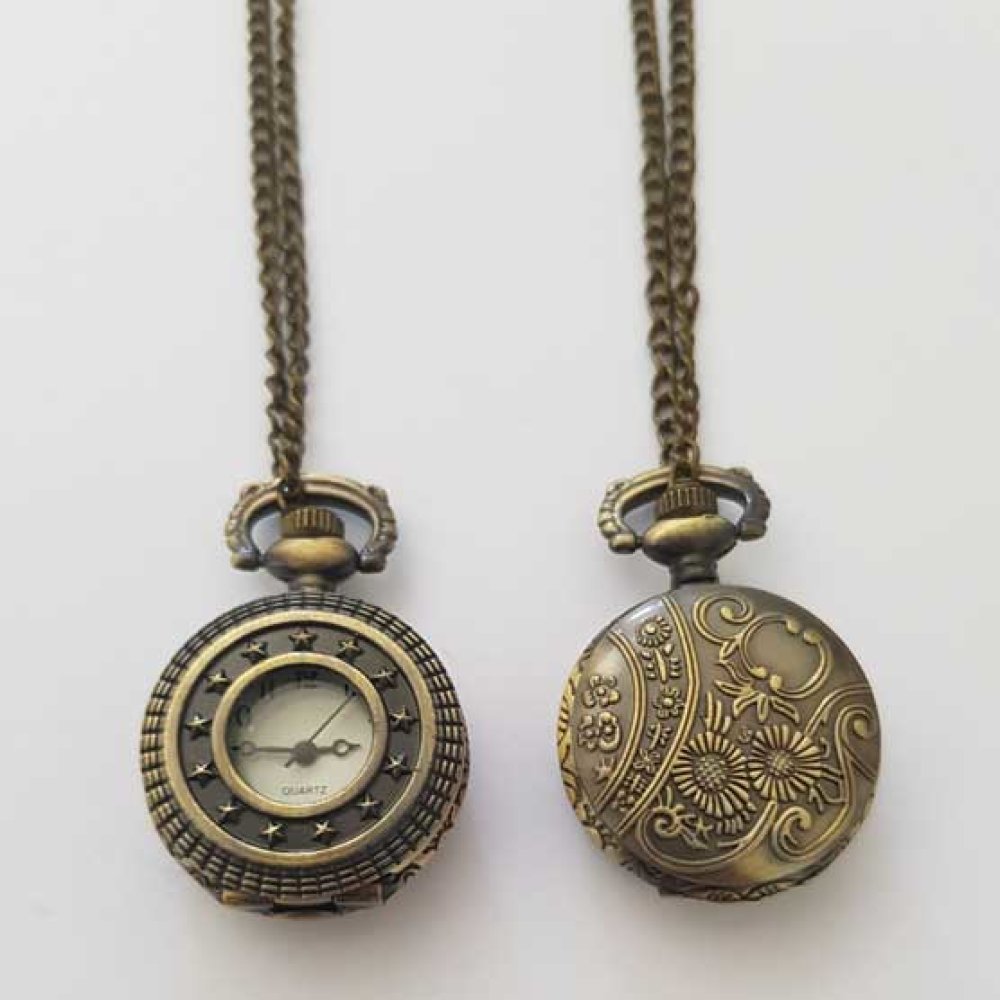 Relógio de bolso com estrela em bronze antigo e corrente