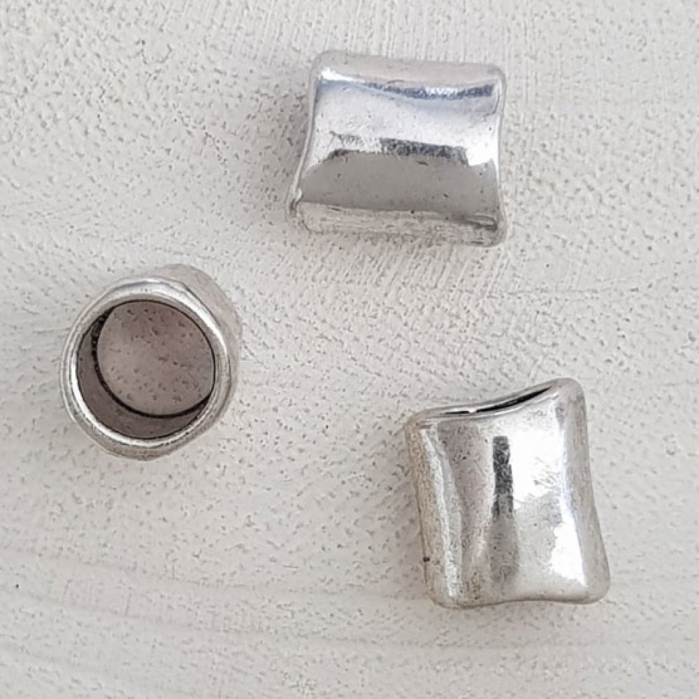 Conta tubular prateada N°02