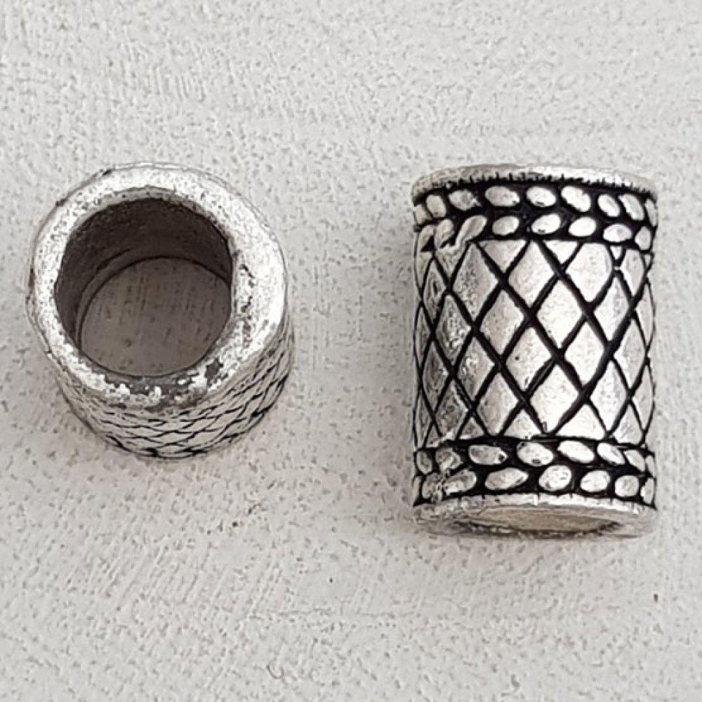 Conta tubular prateada N°07