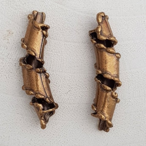 P&eacute;rola em tubo N&deg;18