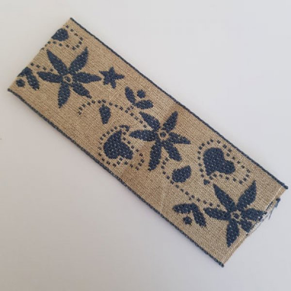 Fita de fantasia N&deg;006 por 22 cm.