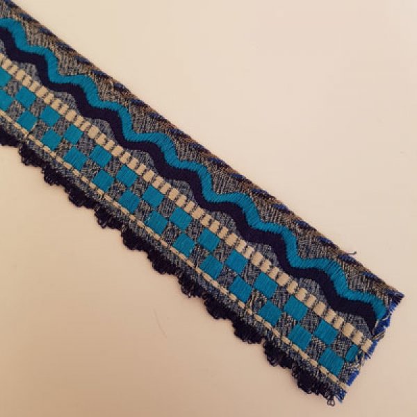 Fita de fantasia N&deg;015 por metro.