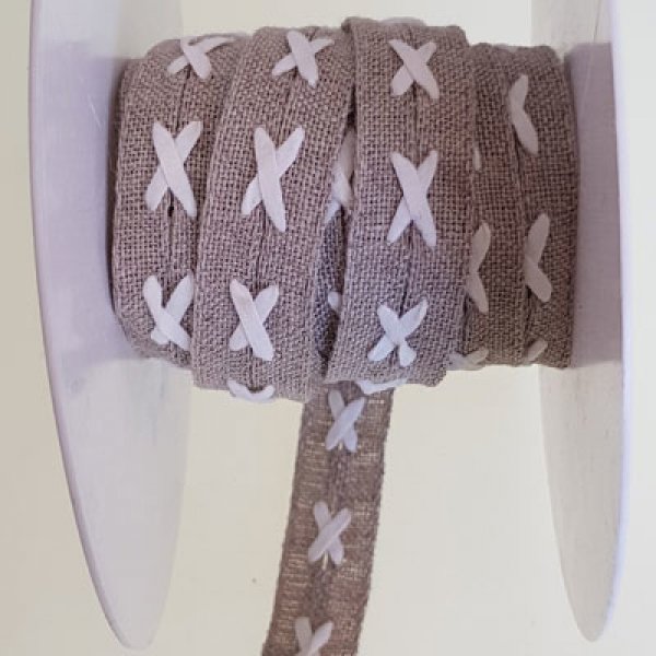 Fita de fantasia N&deg;070 por metro