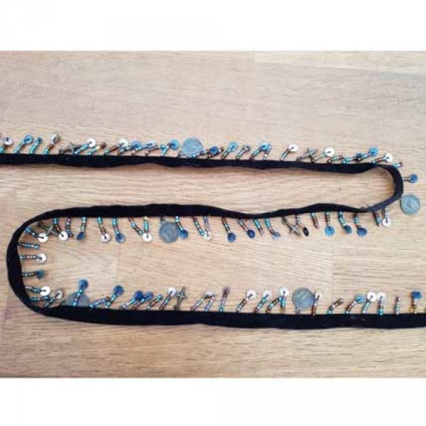 Ruban noir sequin m&eacute;daille perle N&deg;01