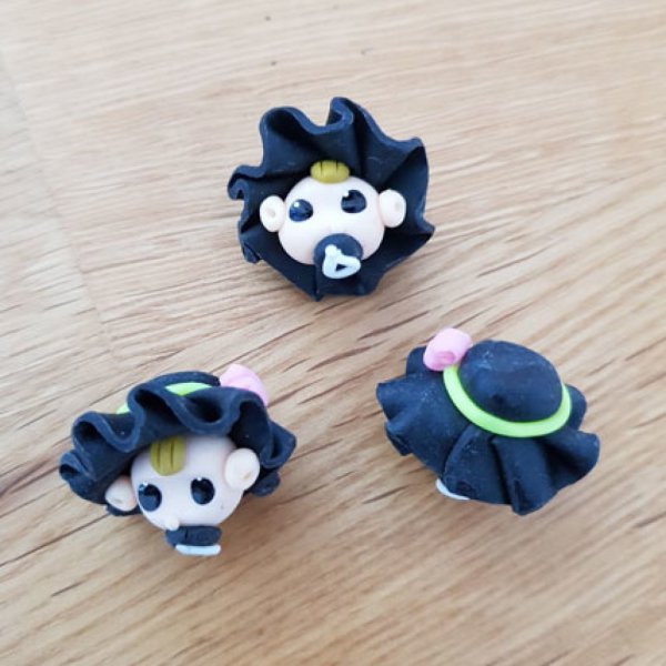 Cabe&ccedil;a de pol&iacute;mero N&deg;12