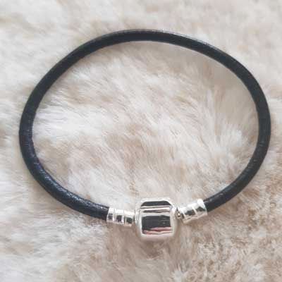 Pulseira de clipe europeu Plain 01 DE 15 A 23 CM Preto