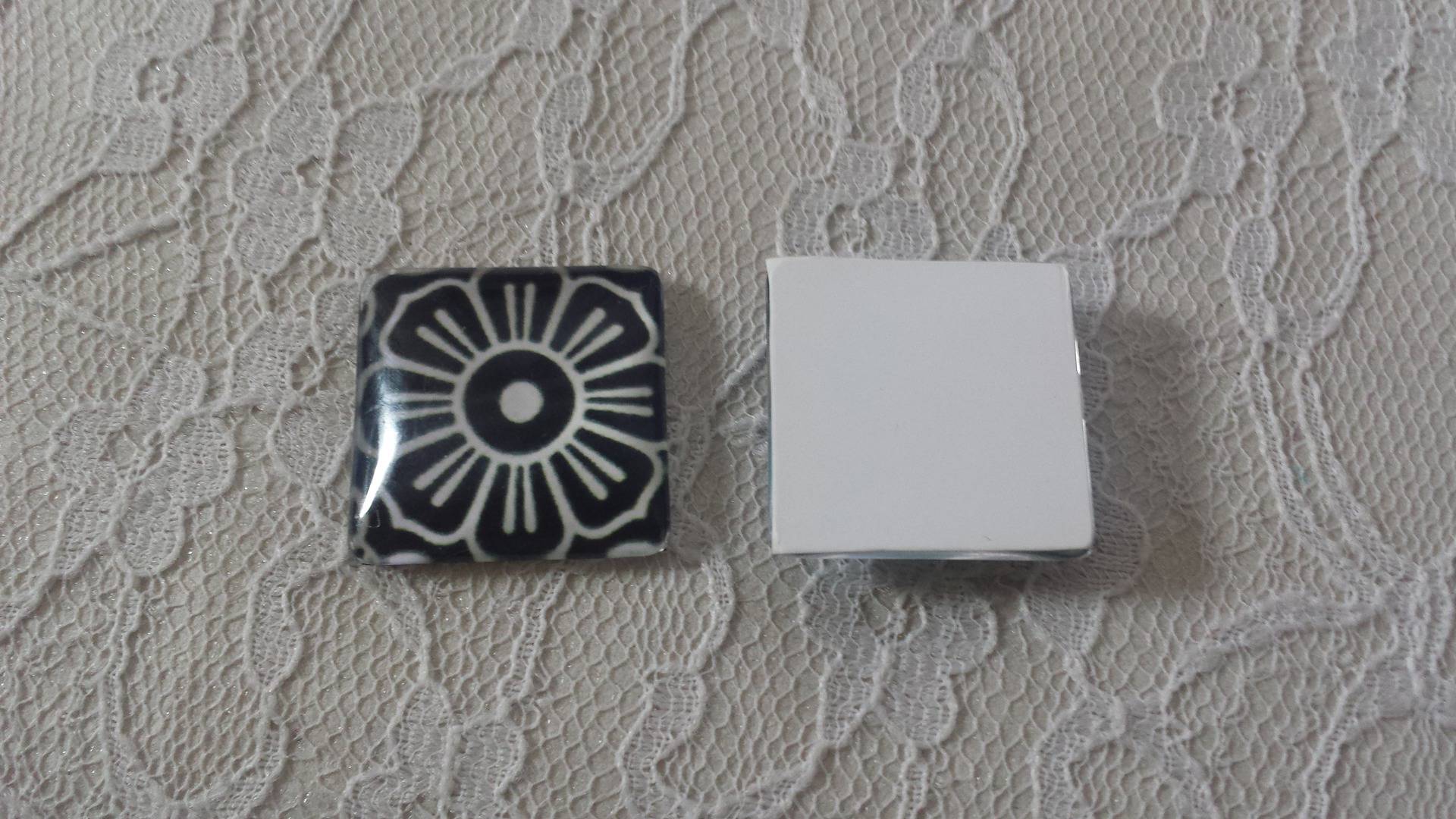 cabochão de vidro quadrado 25mm 002 