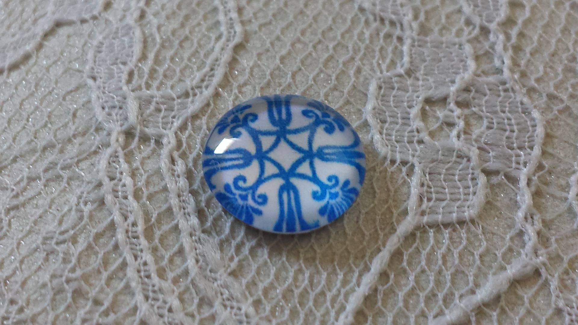 cabochão de vidro redondo 12mm flor azul 035 