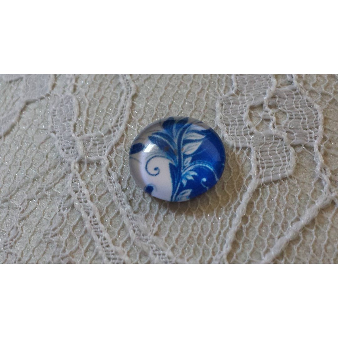 cabochão de vidro redondo 12mm flor azul 033 