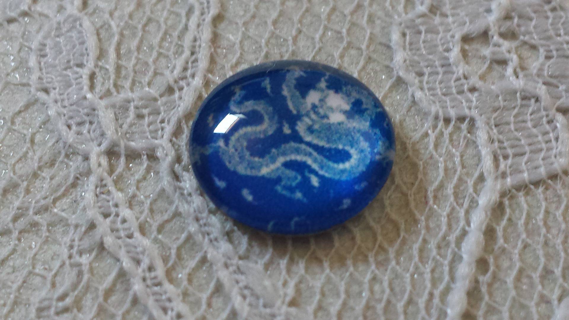 cabochão de vidro redondo 12mm flor azul 022 