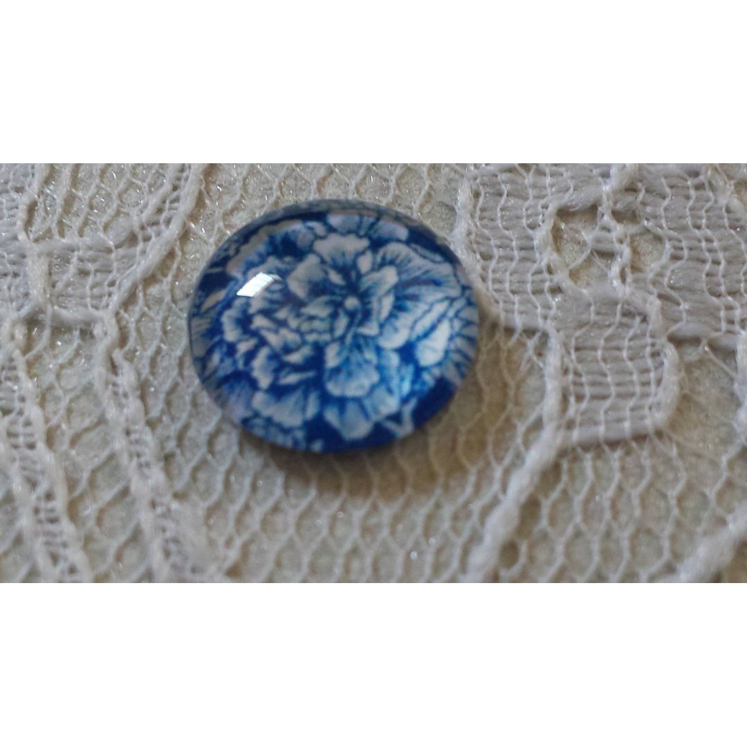 cabochão de vidro redondo 12mm flor azul 019 