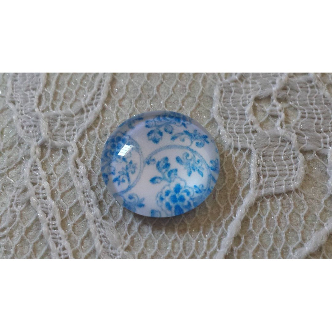 cabochão de vidro redondo 12mm flor azul 014 
