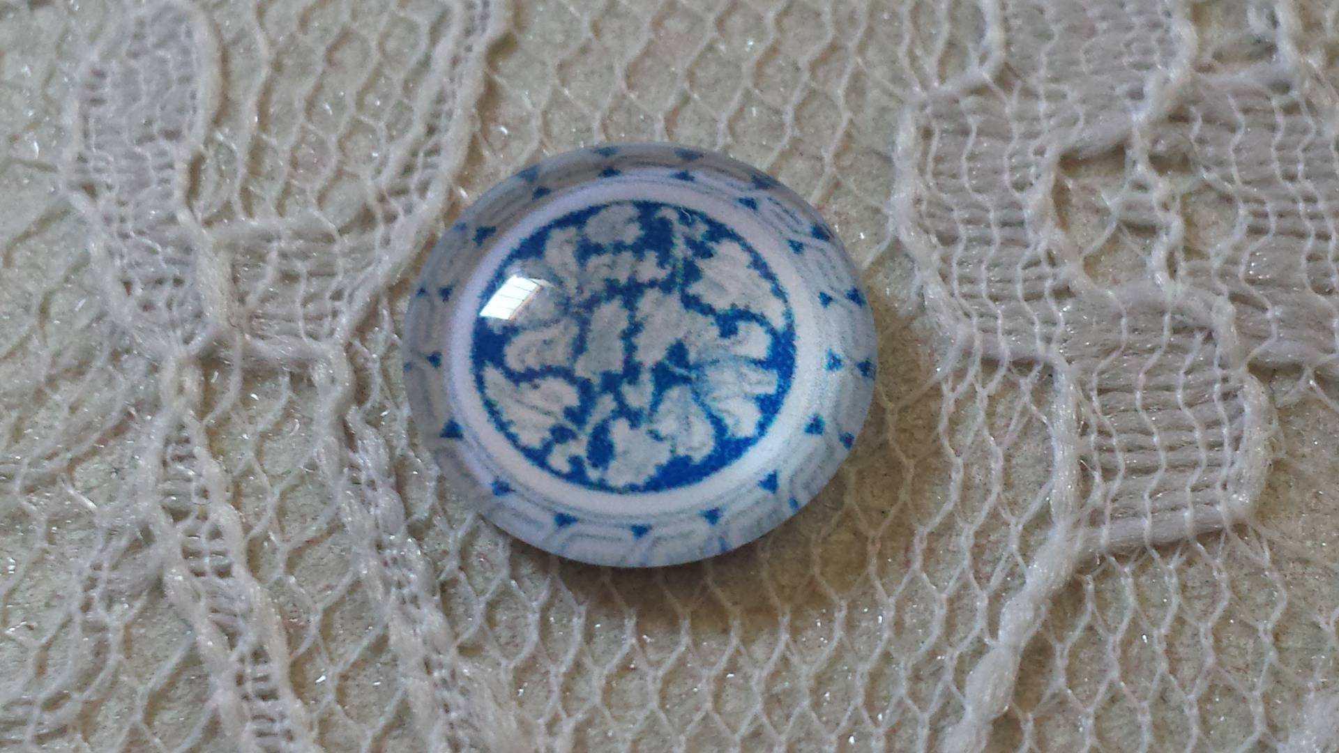 cabochão de vidro redondo 12mm flor azul 008 