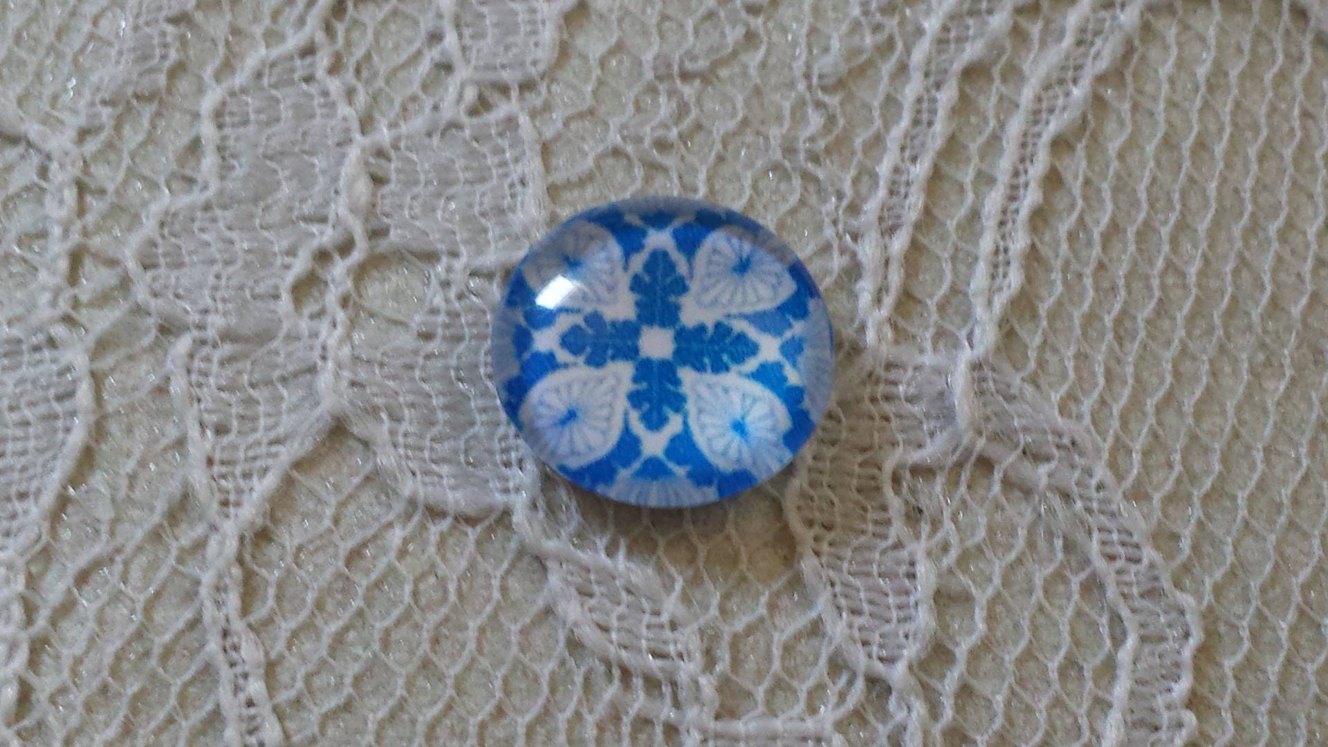 cabochão de vidro redondo 12mm flor azul 005 