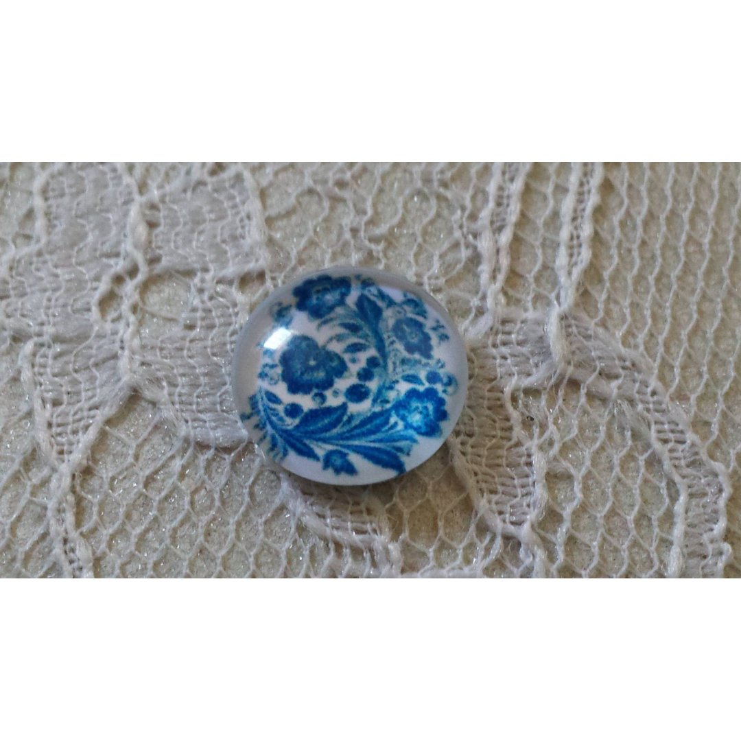 cabochão de vidro redondo 12mm flor azul 003 