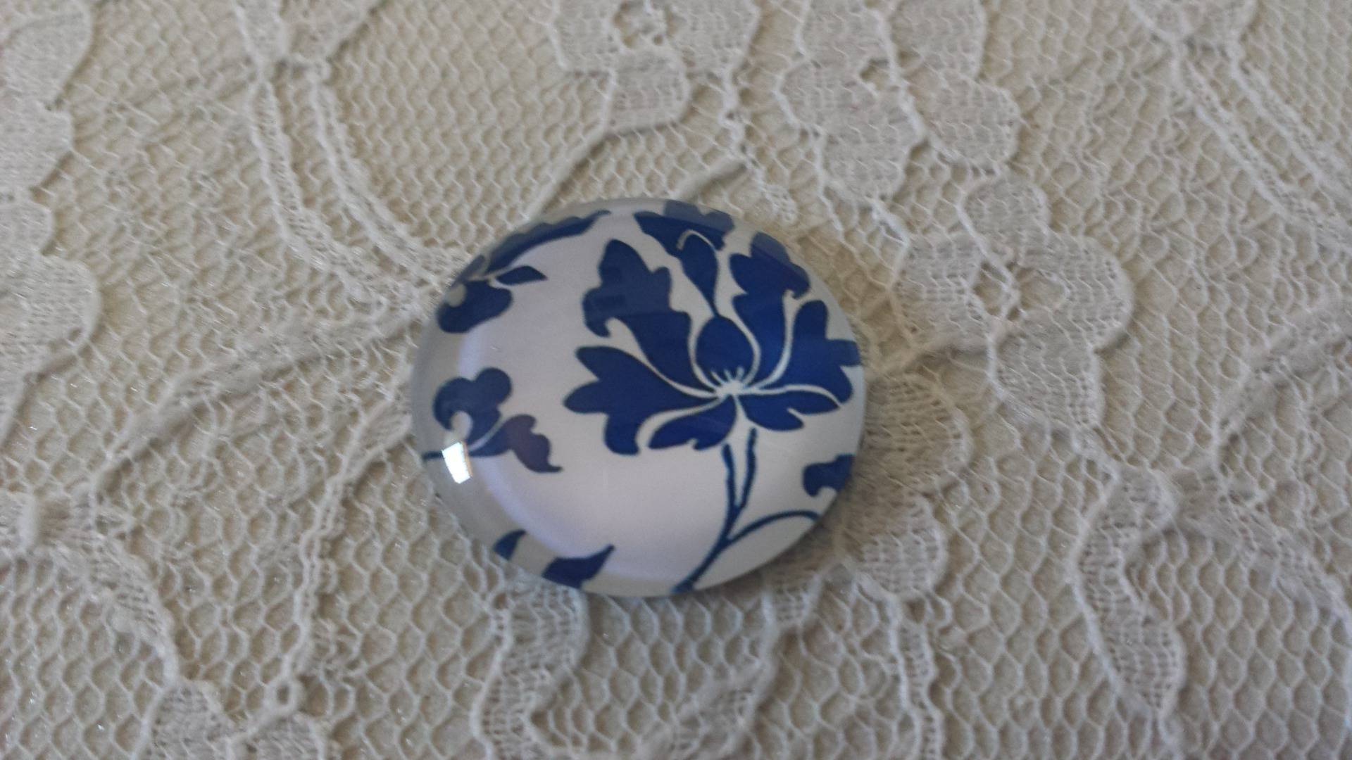 cabochão de vidro redondo 25mm flor 030 
