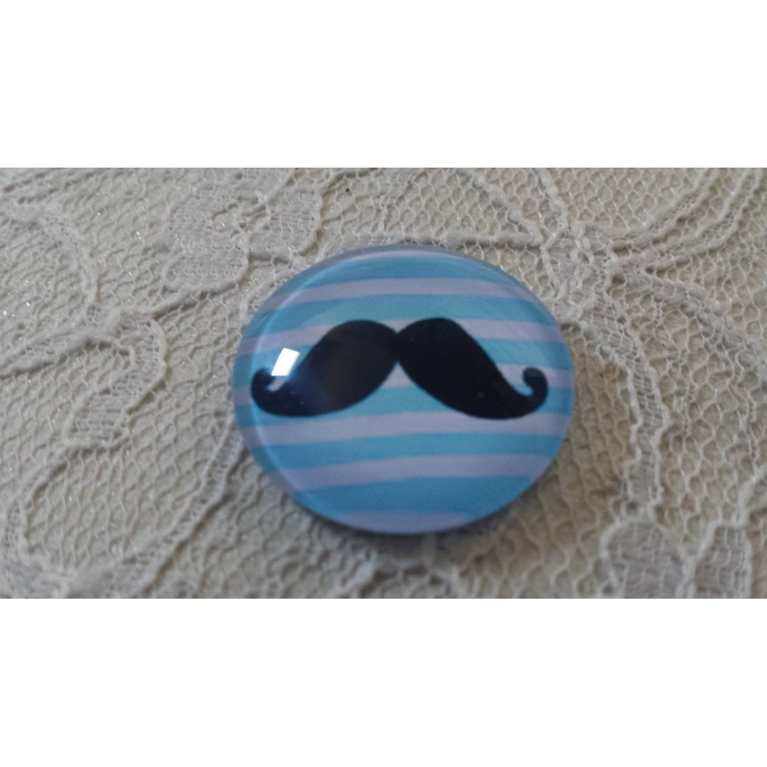 cabochão de vidro redondo 25mm bigode 036 