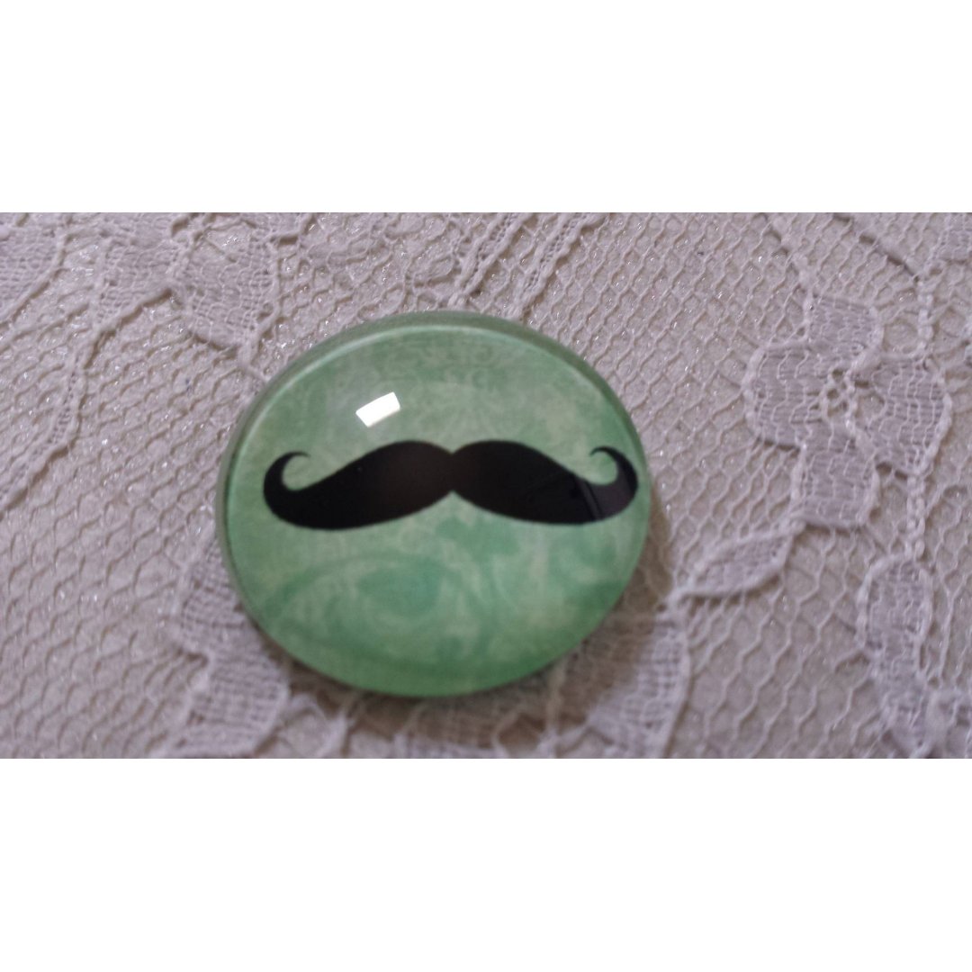 cabochão de vidro redondo 25mm bigode 024 