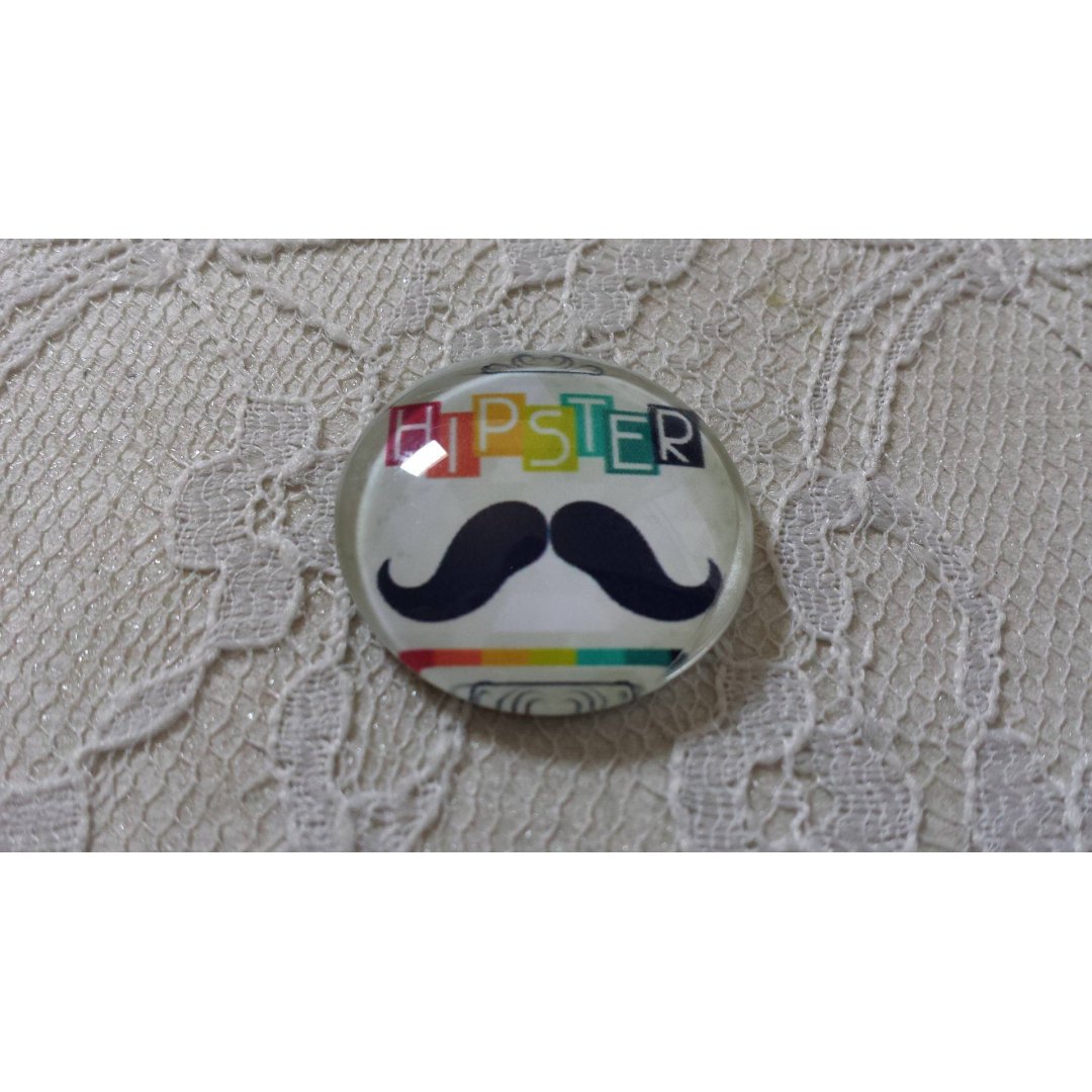 cabochão de vidro redondo 25mm bigode 003 