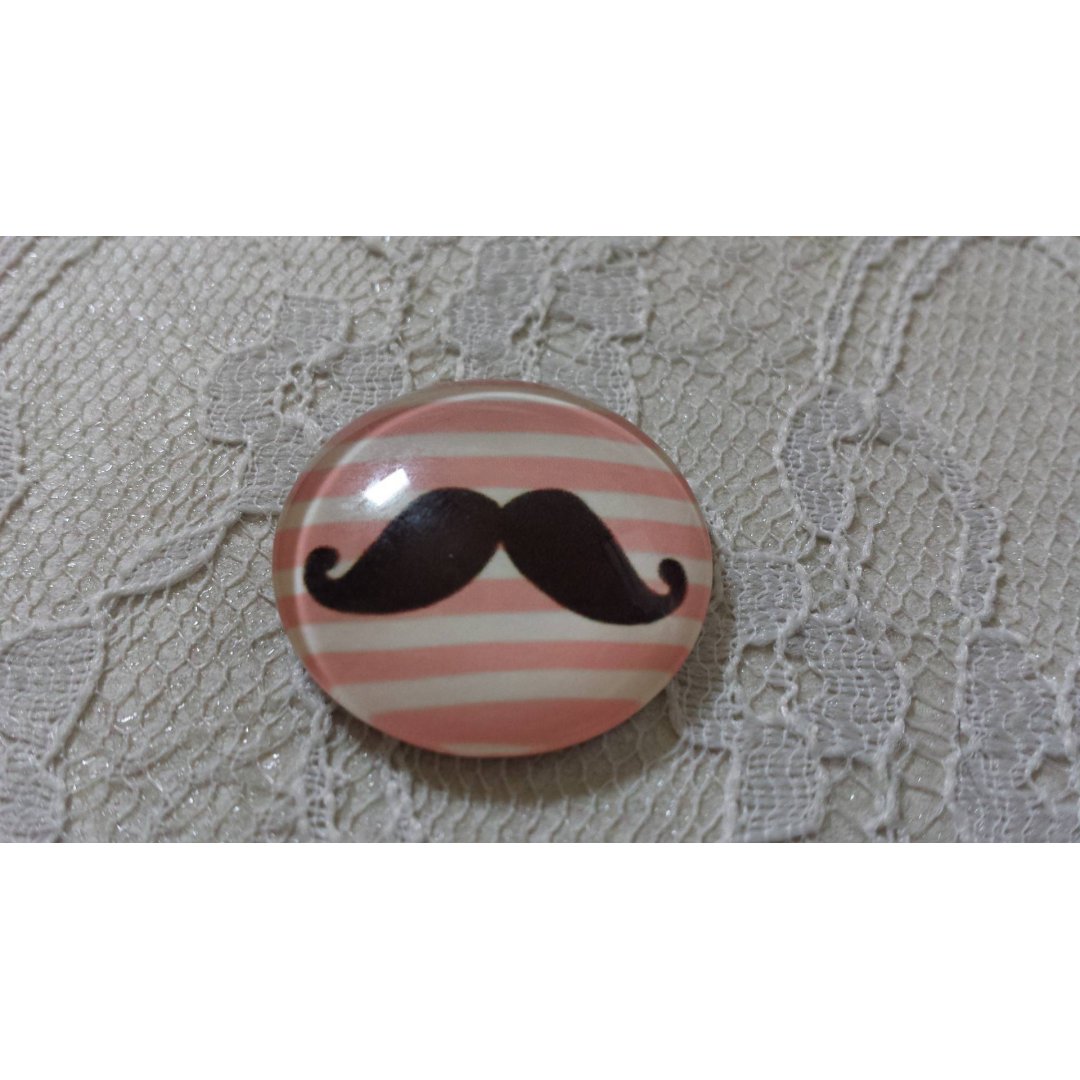 cabochão de vidro redondo 25mm bigode 002 