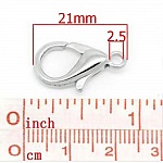 20 mosquetões de 21 x 12 mm.