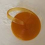 1 metro de fio plano de pvc 5,8 x 1,9 mm amarelo escuro translúcido