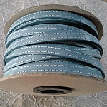 Couro de bezerro plano 10 mm por 20 cm Cosido 2 fios branco
