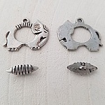 Fecho de báscula prateado com padrão de elefante N°11