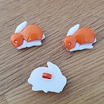 Botão de fantasia para criança com padrão de coelho n.º 03