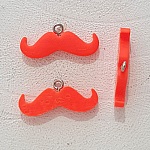 Pendente Moustache N°12 Laranja fluorescente