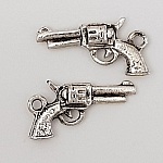 Charm revólver pistola N°02 Prata